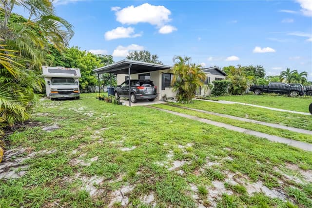 1365 NW 192nd Ter, Miami Gardens FL 33169 - Miami Gardens, FL - Photo 2
