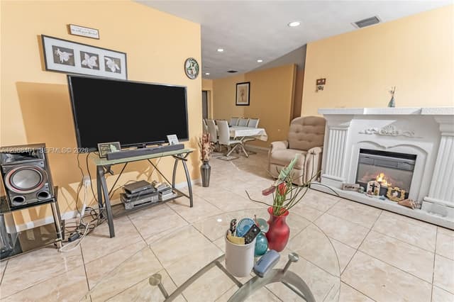 1365 NW 192nd Ter, Miami Gardens FL 33169 - Miami Gardens, FL - Photo 5
