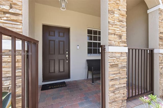 8906 SW 224th Ter, Cutler Bay FL 33190 - Cutler Bay, FL - Photo 3