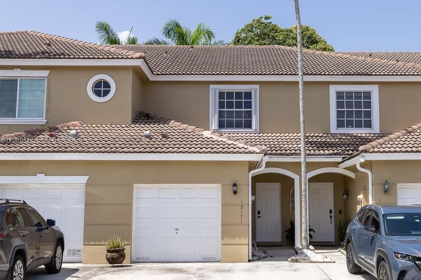 12171 SW 4th St, Pembroke Pines FL 33025