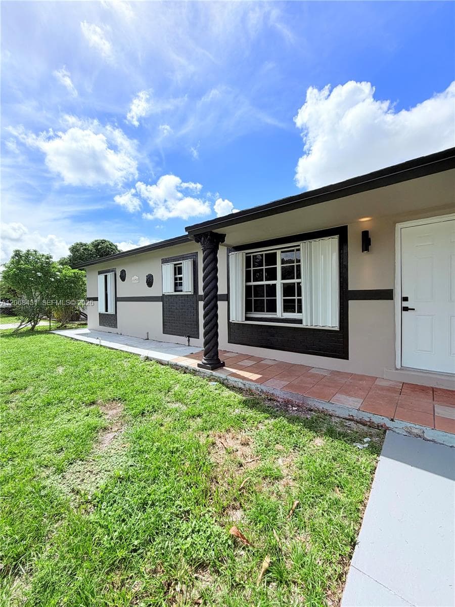 4492 NW 180th St, Miami Gardens FL 33055 - Miami Gardens, FL - Photo 1