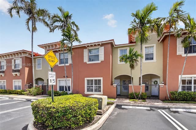 218 Lake Monterey Cir, Boynton Beach FL 33426 - Boynton Beach, FL - Photo 6