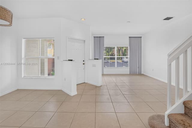 218 Lake Monterey Cir, Boynton Beach FL 33426 - Boynton Beach, FL - Photo 4