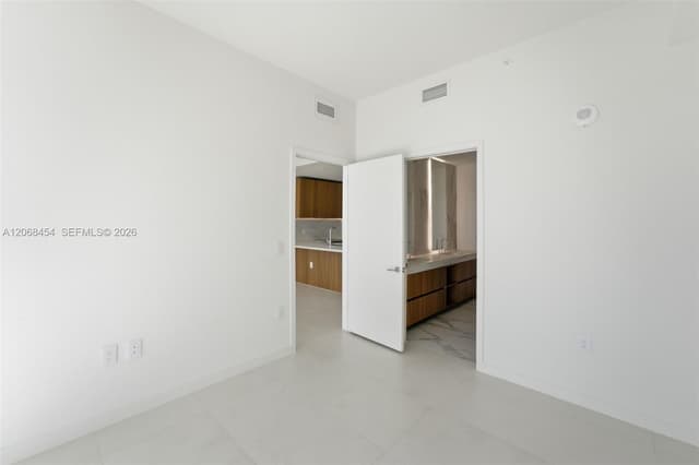 1400 Biscayne Blvd. # 3004, Miami FL 33132 - Miami, FL - Photo 4