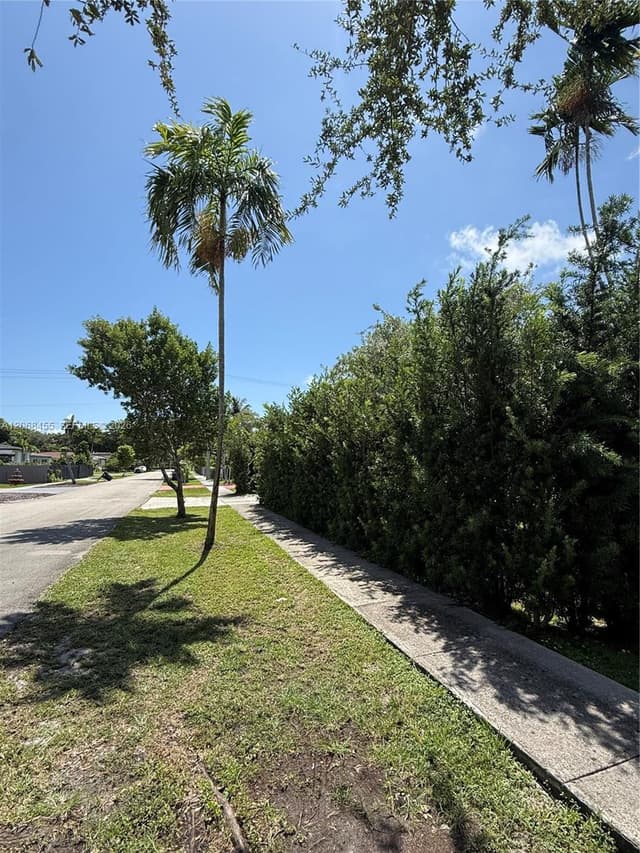 130 NE 123rd St, North Miami FL 33161 - North Miami, FL - Photo 4