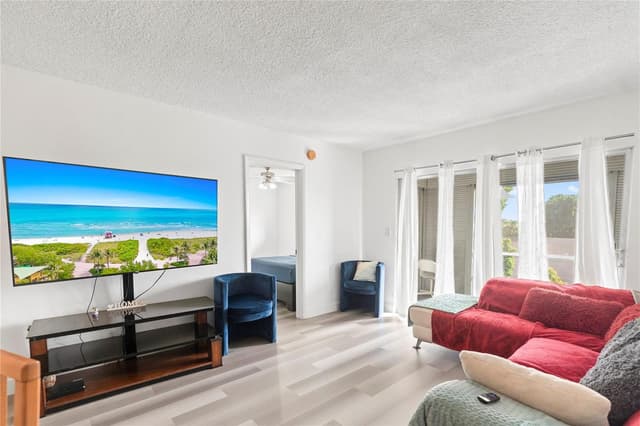 5800 W Margate Boulevard # 3, Margate FL 33063 - Margate, FL - Photo 3