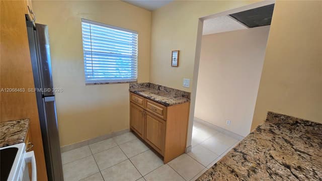 9230 Lagoon Pl # 310, Davie FL 33324 - Davie, FL - Photo 6