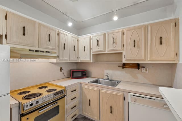 5620 SW 3rd Pl # 103, Margate FL 33068 - Margate, FL - Photo 5