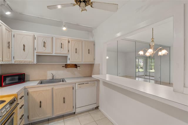 5620 SW 3rd Pl # 103, Margate FL 33068 - Margate, FL - Photo 4