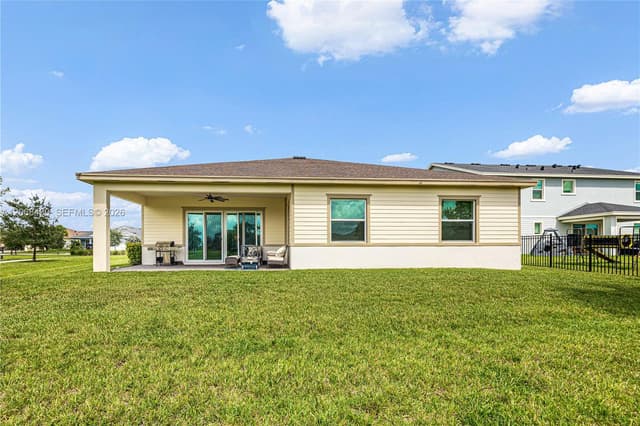 1085 Haywagon Trl, Loxahatchee FL 33470 - Loxahatchee, FL - Photo 5