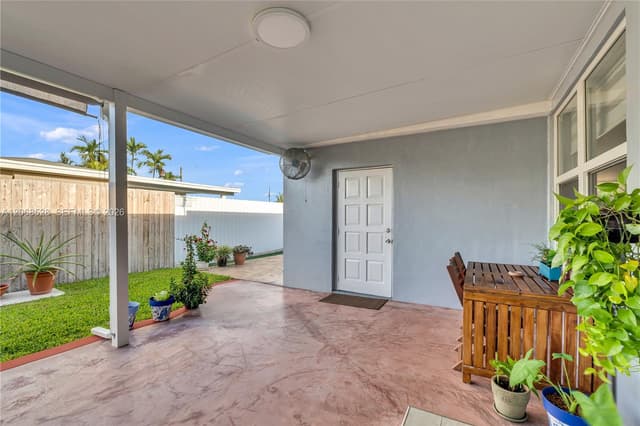 4275 SW 87th Ave, Miami FL 33165 - Miami, FL - Photo 6
