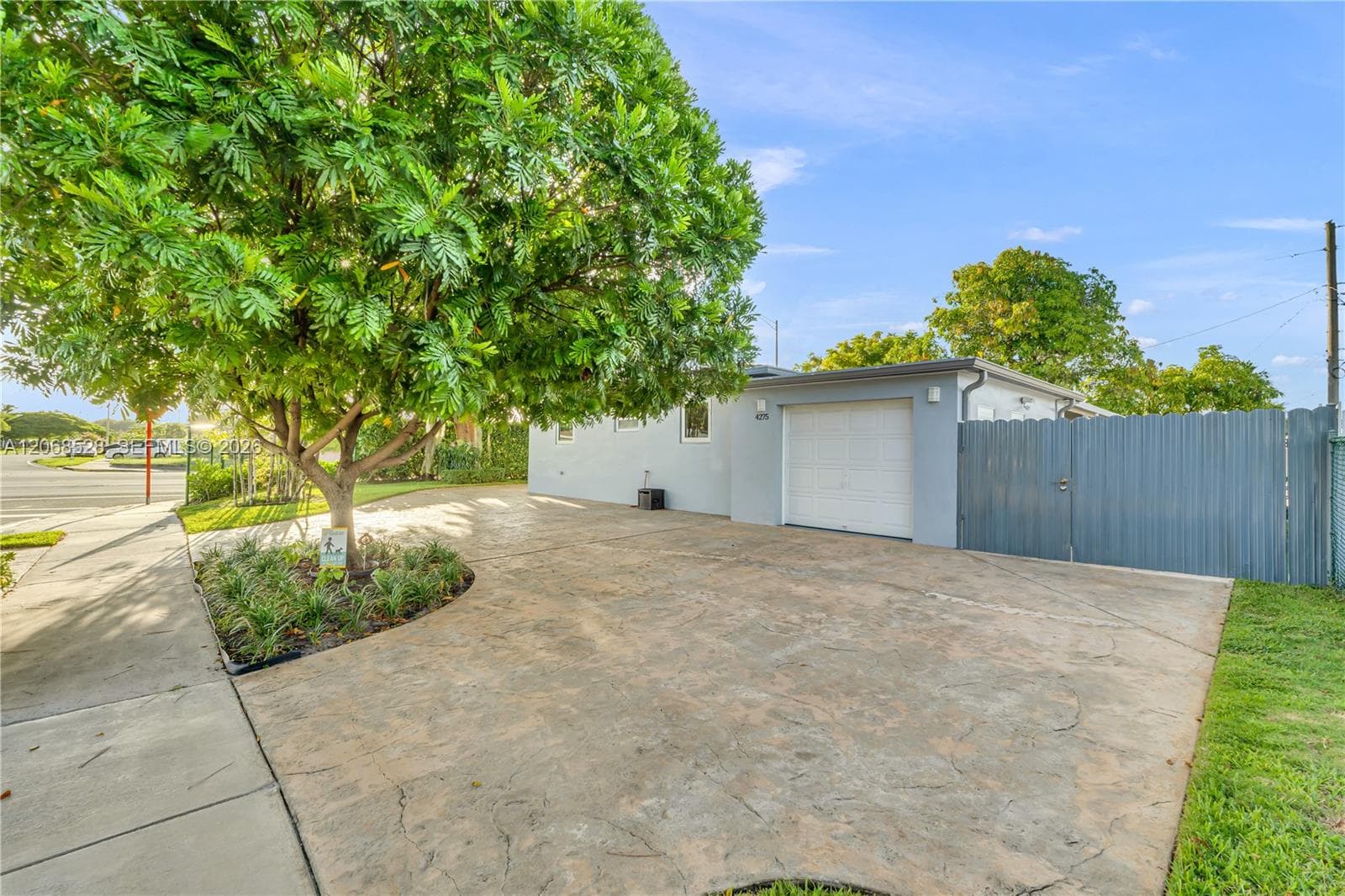 4275 SW 87th Ave, Miami FL 33165 - Miami, FL - Photo 1