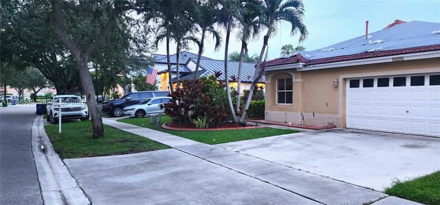 4221 SW 153rd Ave, Miramar FL 33027 - Miramar, FL - Photo 2