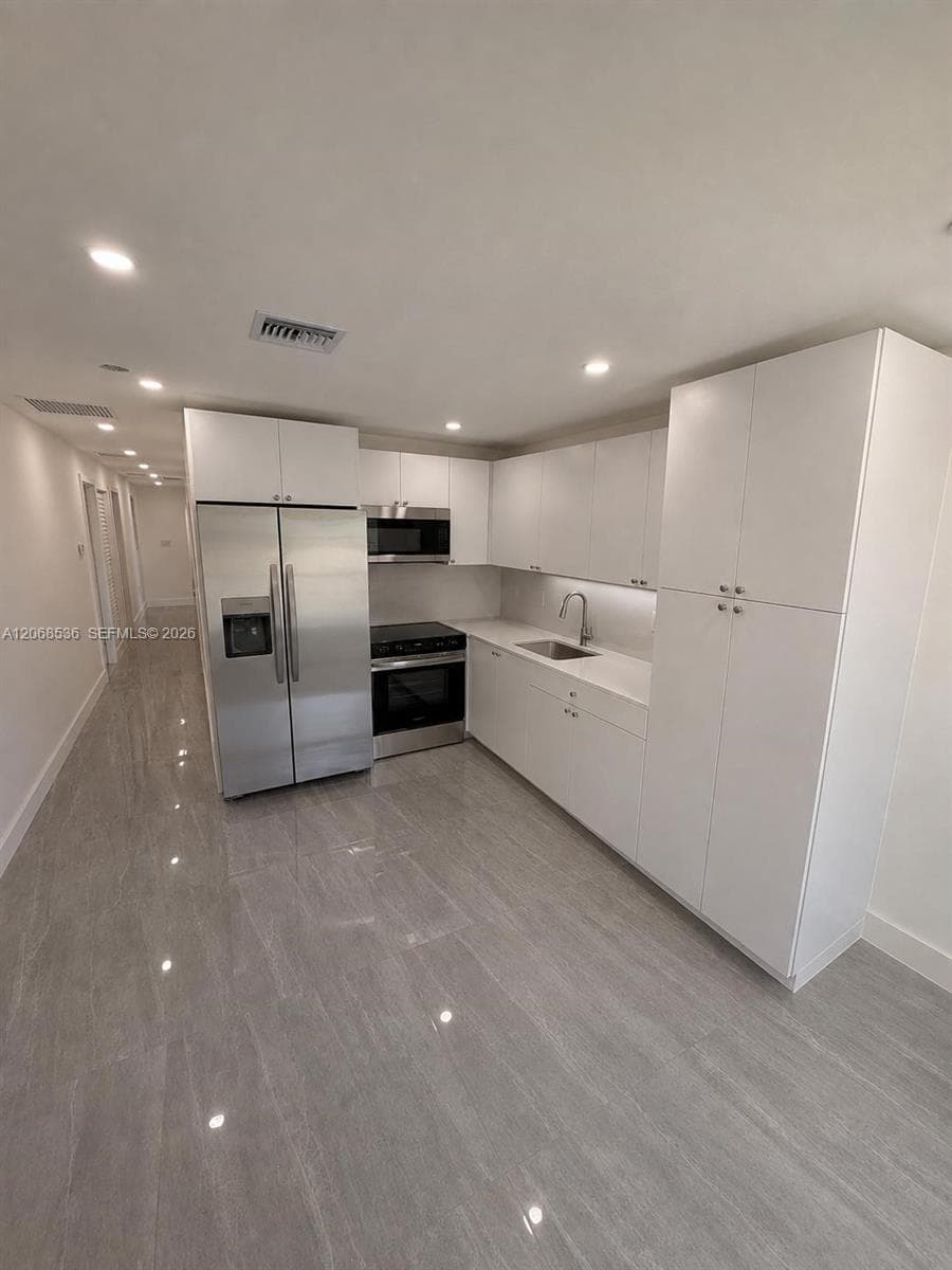 607 NW 8th Ave, Pompano Beach FL 33060 - Pompano Beach, FL - Photo 1