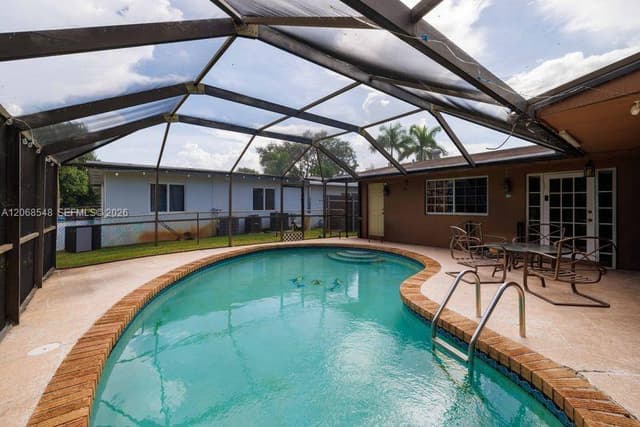 2160 NW 91st Ter, Pembroke Pines FL 33024 - Pembroke Pines, FL - Photo 3