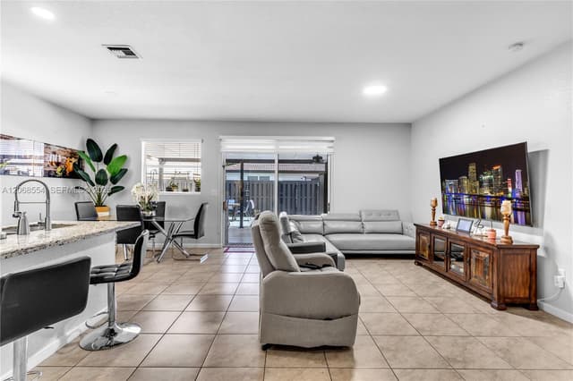 4189 NE 20th St, Homestead FL 33033 - Homestead, FL - Photo 7