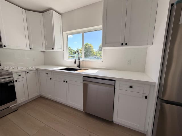 2830 SW 63rd Ave, Miami FL 33155 - Miami, FL - Photo 6