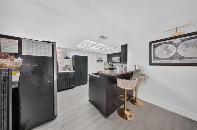 1700 W 64th St, Hialeah FL 33012 - Hialeah, FL - Photo 7