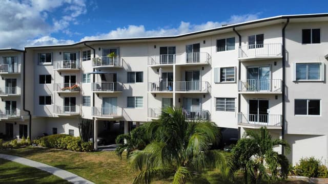 1967 S OCEAN Boulevard # C, Lauderdale By The Sea FL 33062 - Lauderdale By The Sea, FL - Photo 3