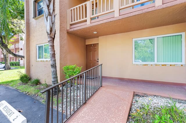 9861 Sunrise Lakes Boulevard # 101, Sunrise FL 33322 - Sunrise, FL - Photo 2