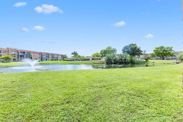 9861 Sunrise Lakes Boulevard # 101, Sunrise FL 33322 - Sunrise, FL - Photo 3