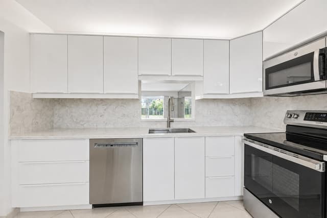 1025 SE 4th Avenue # 101, Dania Beach FL 33004 - Dania Beach, FL - Photo 7