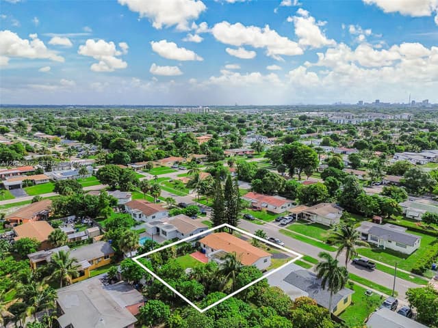 621 SW 30th Ave, Fort Lauderdale FL 33312 - Fort Lauderdale, FL - Photo 6