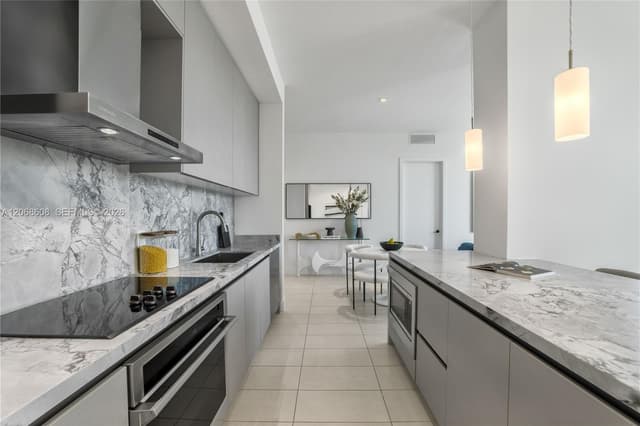 1030 15th St, Miami Beach FL 33139 - Miami Beach, FL - Photo 4