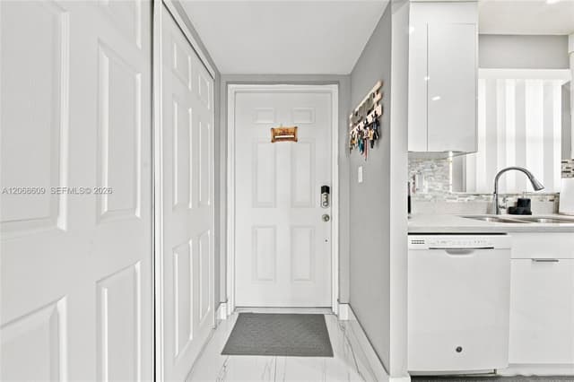 2741 N Pine Island Rd # 302, Sunrise FL 33322 - Sunrise, FL - Photo 4