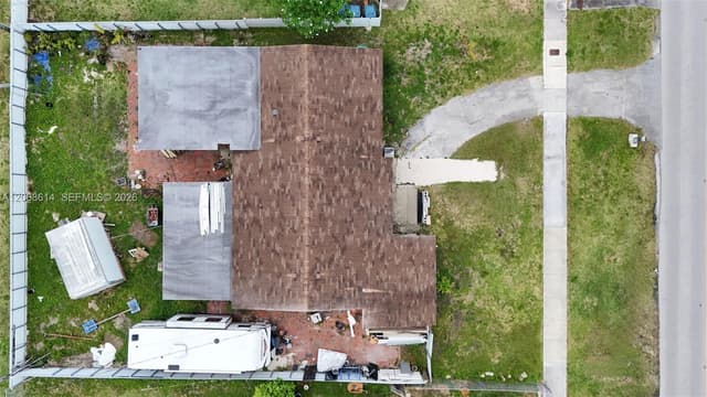 19931 Gulfstream Rd, Cutler Bay FL 33157 - Cutler Bay, FL - Photo 5