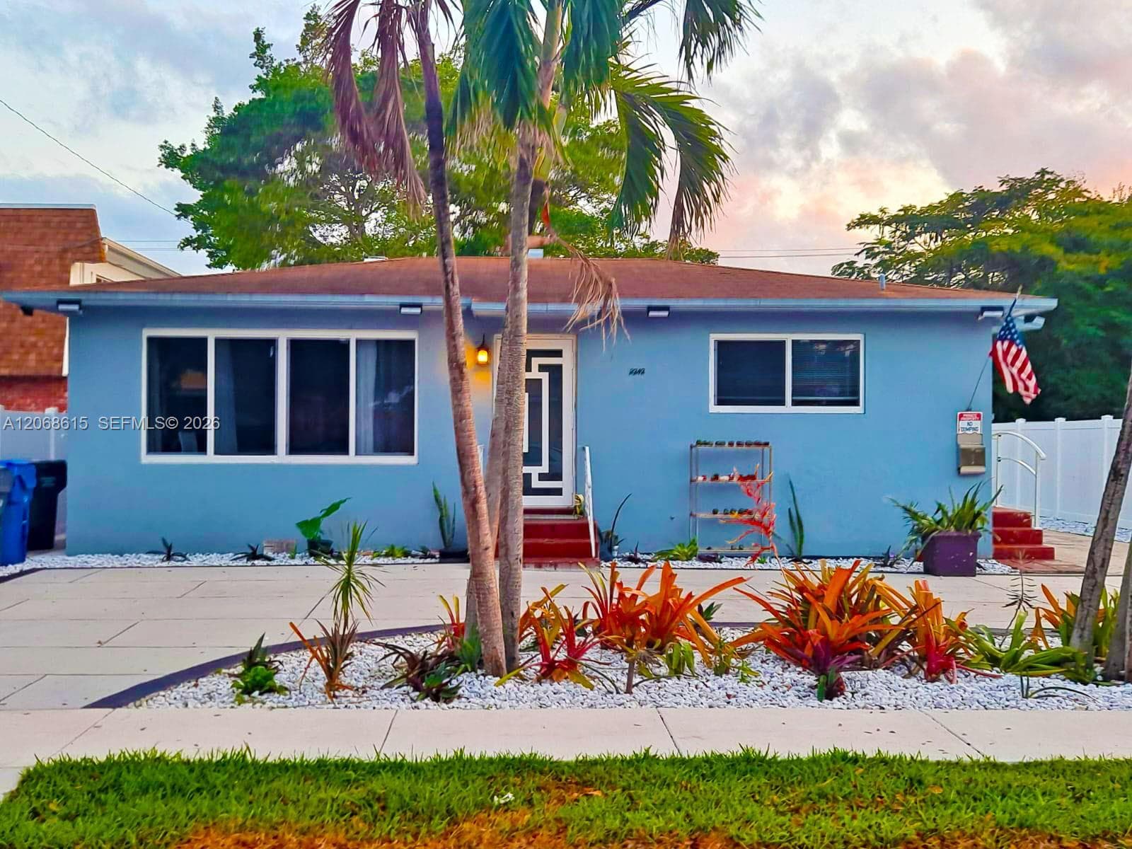 2242 Polk St, Hollywood FL 33020 - Hollywood, FL - Photo 1