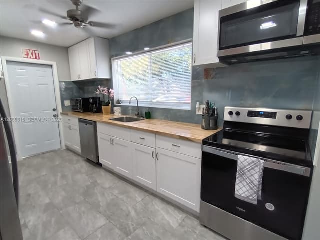 2242 Polk St, Hollywood FL 33020 - Hollywood, FL - Photo 5
