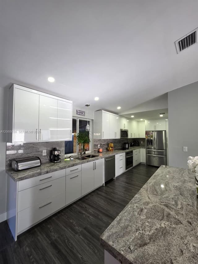 11122 SW 143rd Ct, Miami FL 33186 - Miami, FL - Photo 4