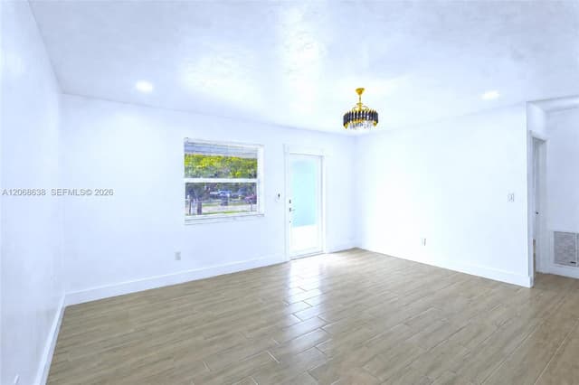 1854 Lauderdale Manor Dr, Fort Lauderdale FL 33311 - Fort Lauderdale, FL - Photo 7