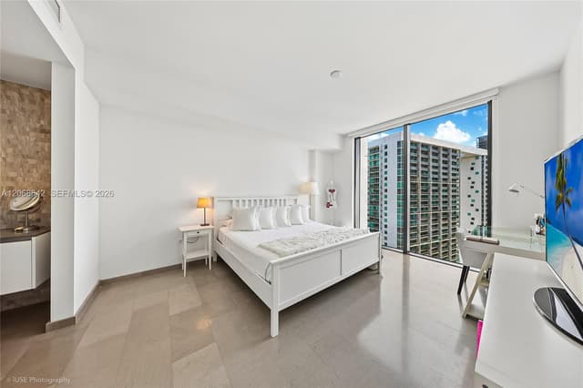 68 SE 6th St # 2909, Miami FL 33131 - Miami, FL - Photo 5