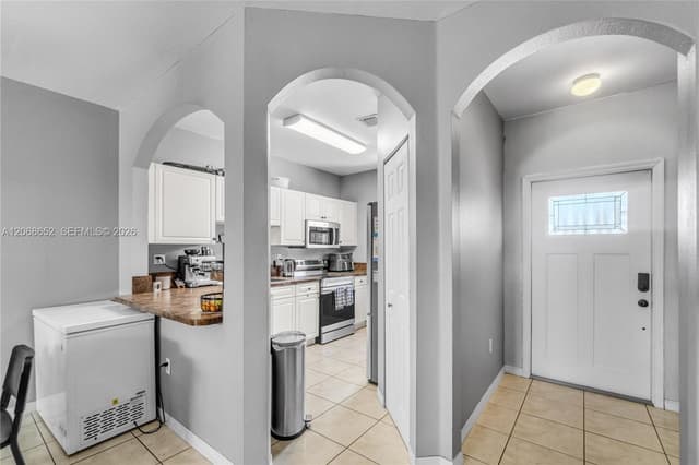 120 SE 6th Rd, Homestead FL 33030 - Homestead, FL - Photo 5