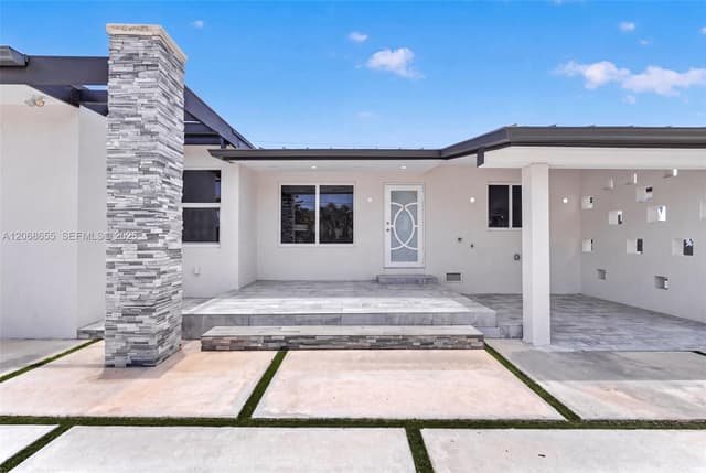 700 W 51st Pl, Hialeah FL 33012 - Hialeah, FL - Photo 3