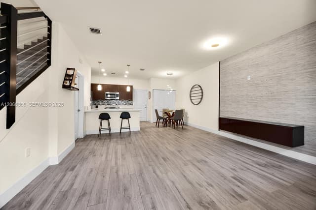 4691 NW 83rd Pkwy, Doral FL 33166 - Doral, FL - Photo 6