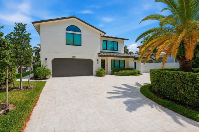 2447 SE 10th Street, Pompano Beach FL 33062 - Pompano Beach, FL - Photo 3