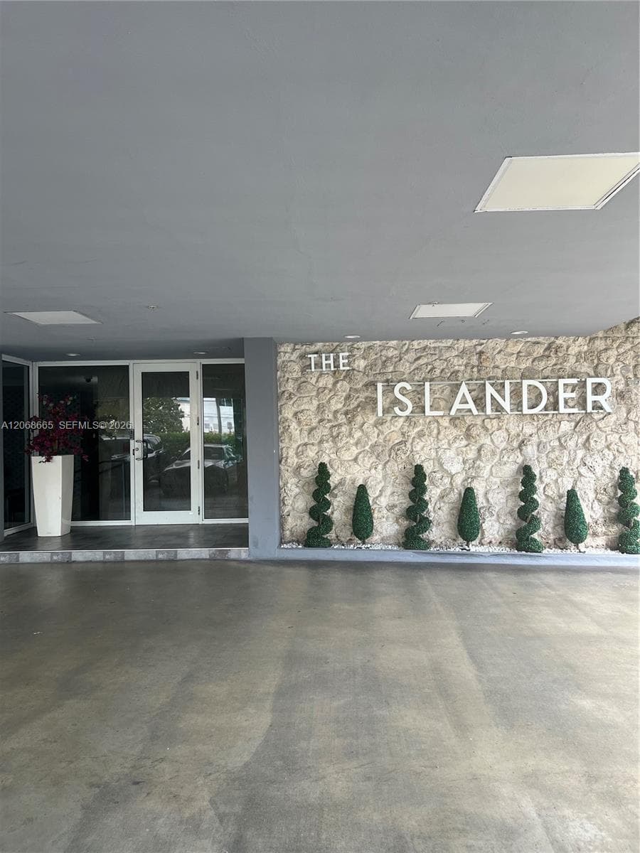 1255 Collins Ave # 705, Miami Beach FL 33139