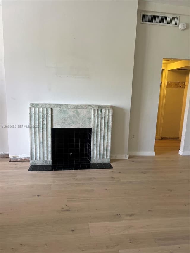 2421 Lake Pancoast Dr # 4D, Miami Beach FL 33140 - Miami Beach, FL - Photo 6