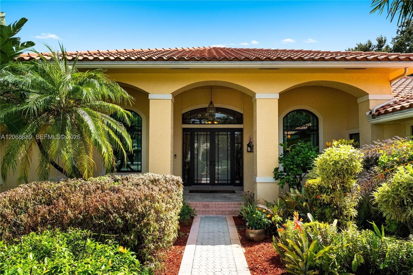 10660 SW 44th Ct, Davie FL 33328