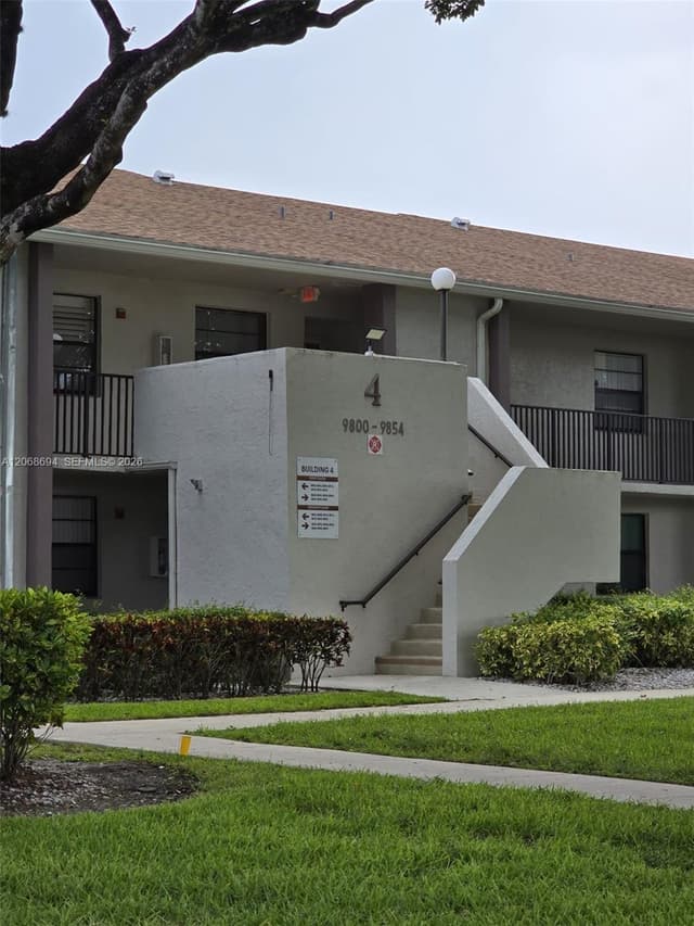 9830 W Mcnab Rd # 208, Tamarac FL 33321 - Tamarac, FL - Photo 7