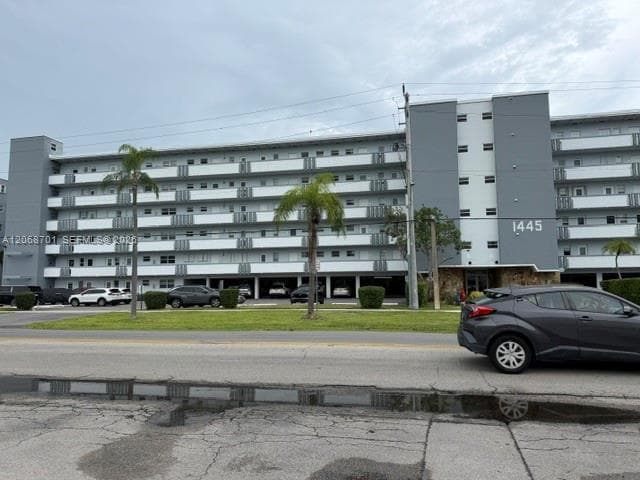 1445 Atlantic Shores Blvd # 605, Hallandale Beach FL 33009 - Hallandale Beach, FL - Photo 2