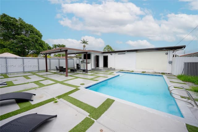 2920 SW 69th Ave, Miami FL 33155 - Miami, FL - Photo 3