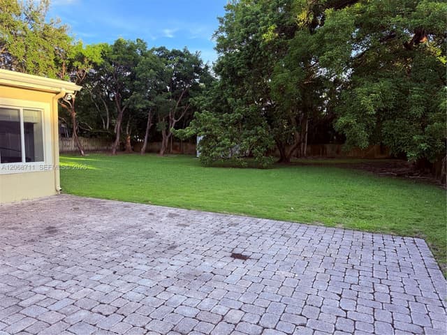 6200 SW 78th St, South Miami FL 33143 - South Miami, FL - Photo 4