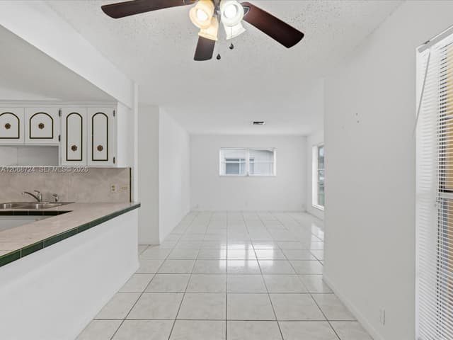 4815 SW 65th Way, Davie FL 33314 - Davie, FL - Photo 6
