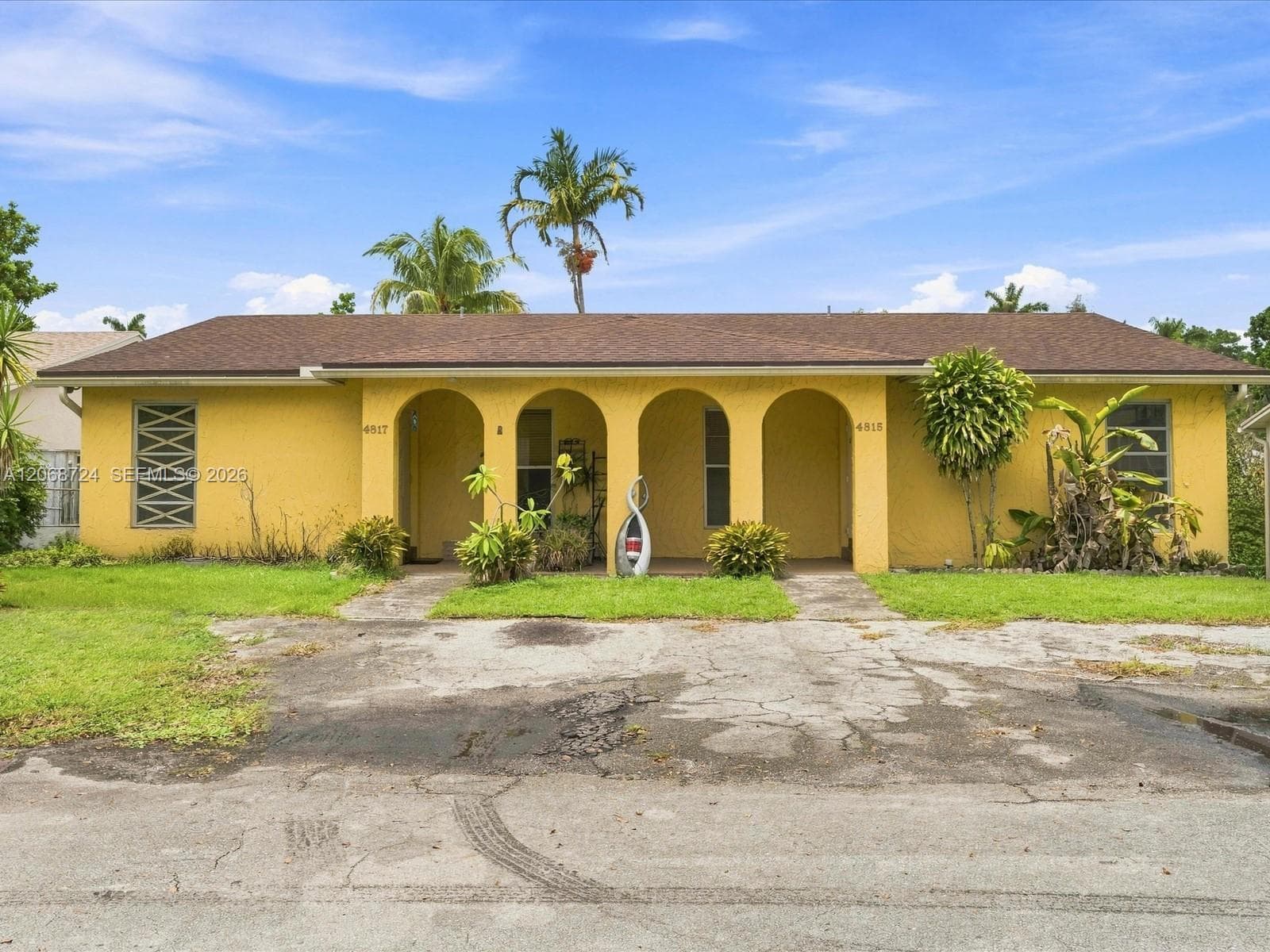 4815 SW 65th Way, Davie FL 33314 - Davie, FL - Photo 1