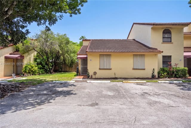 2050 SW 122nd Ave # 21, Miami FL 33175 - Miami, FL - Photo 2
