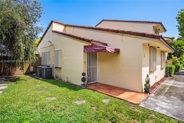 2050 SW 122nd Ave # 21, Miami FL 33175 - Miami, FL - Photo 3